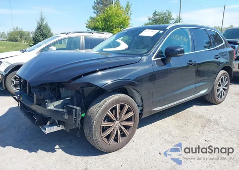 2021 Volvo Xc60 T5 Inscription z USA, uszkodzony, nr VIN YV4102DL4M1829834